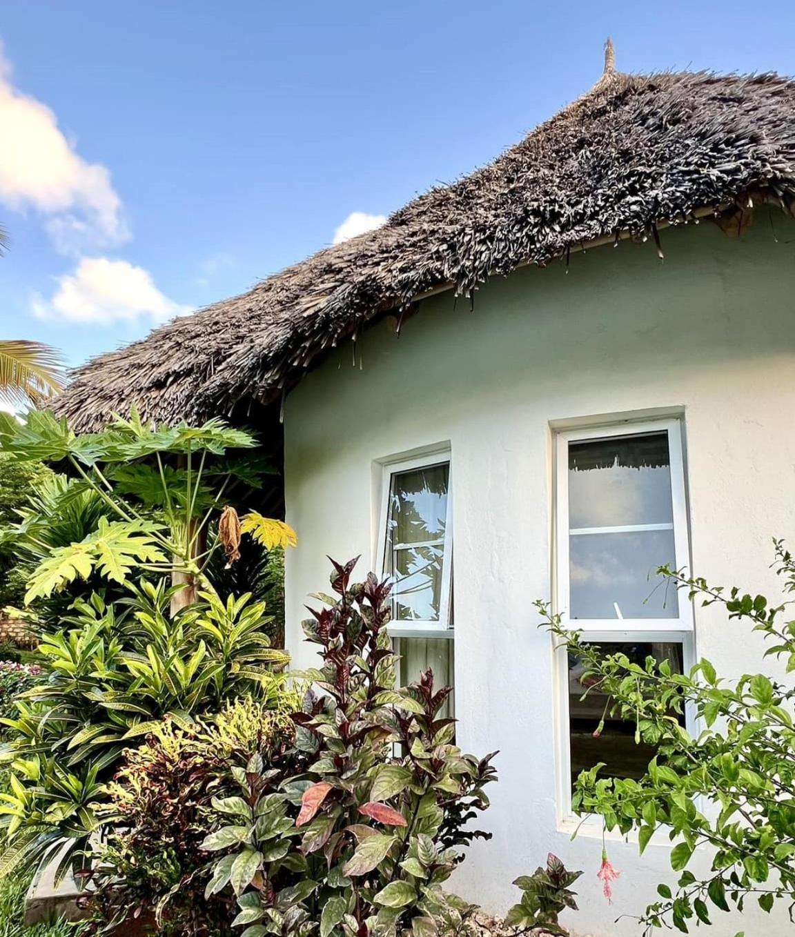 Dama Villa Watamu Exteriör bild